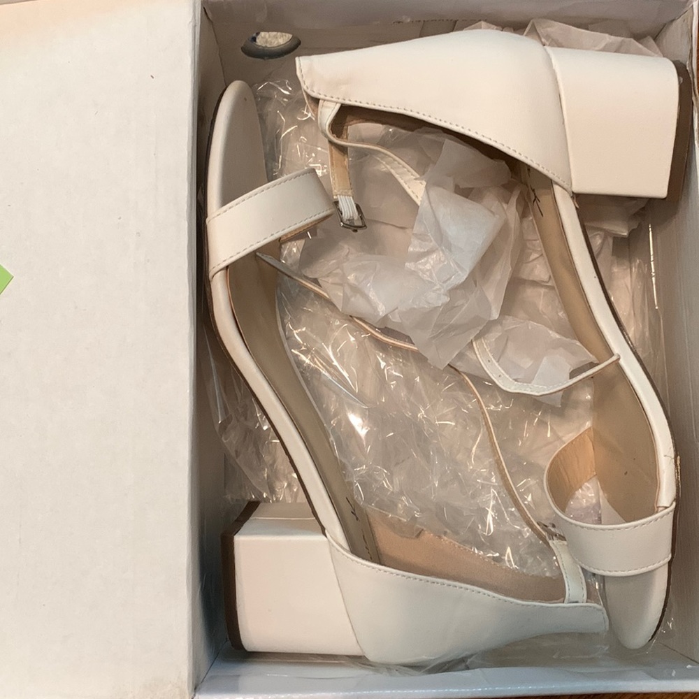 White Heels - Picture 2 of 4